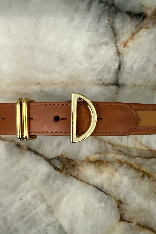 Image of frame crescent belt in suede