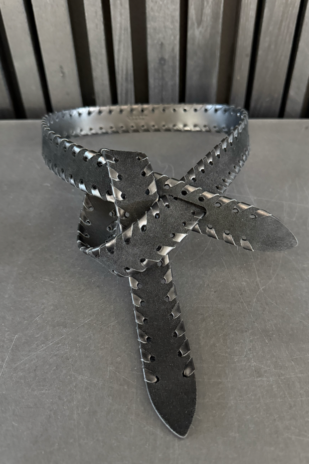 Image of Isabel Marant Lecce belt in black