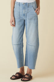 Image of model wearing the Le Jean Utility Soft Barrel front view