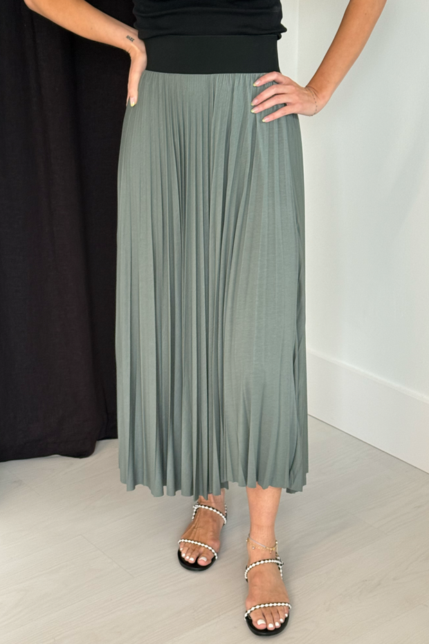 Image of Loyd Ford jersey pleated skirt in moss green