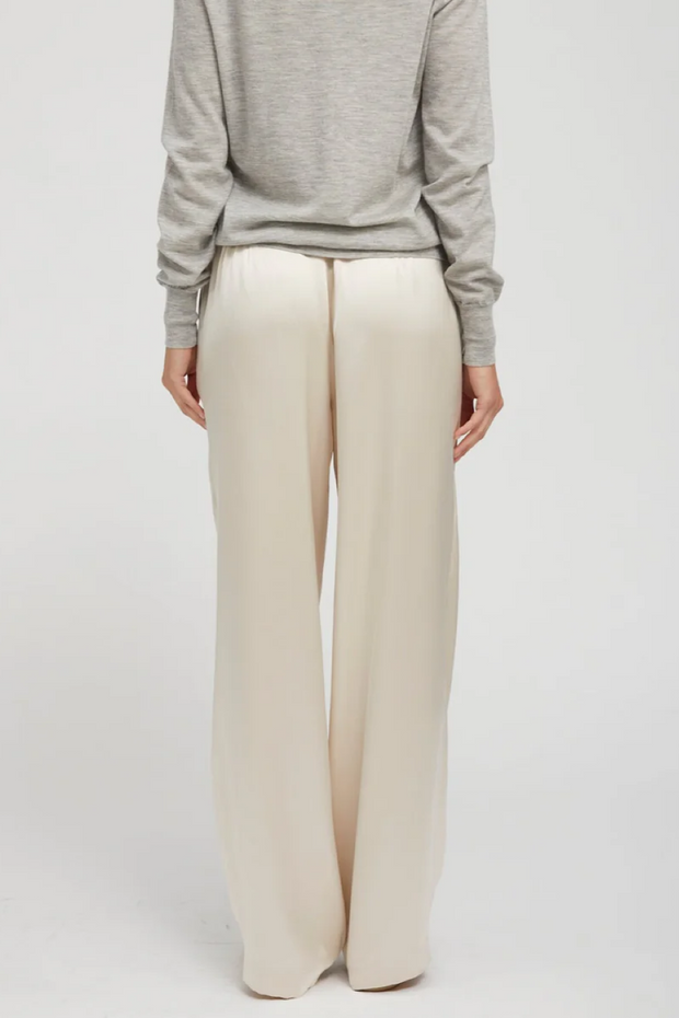 Image of SPRWMN Kauai pants in champagne