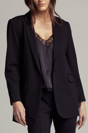 Image of model wearing Sundays Gibson blazer in black