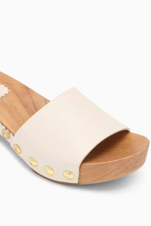 Image of the Ulla Johnson Esti Clog  close up view