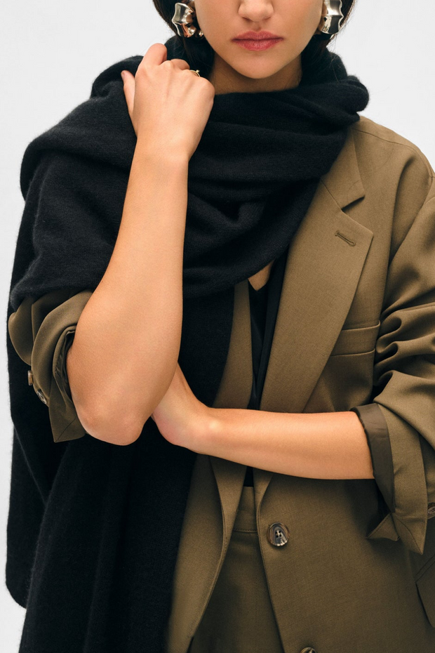 Image of White + Warren cashmere travel wrap