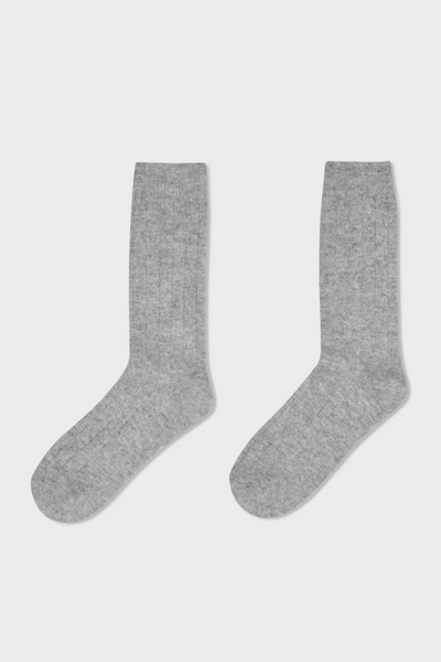 Image of White and Warren ribbed cashmere socks